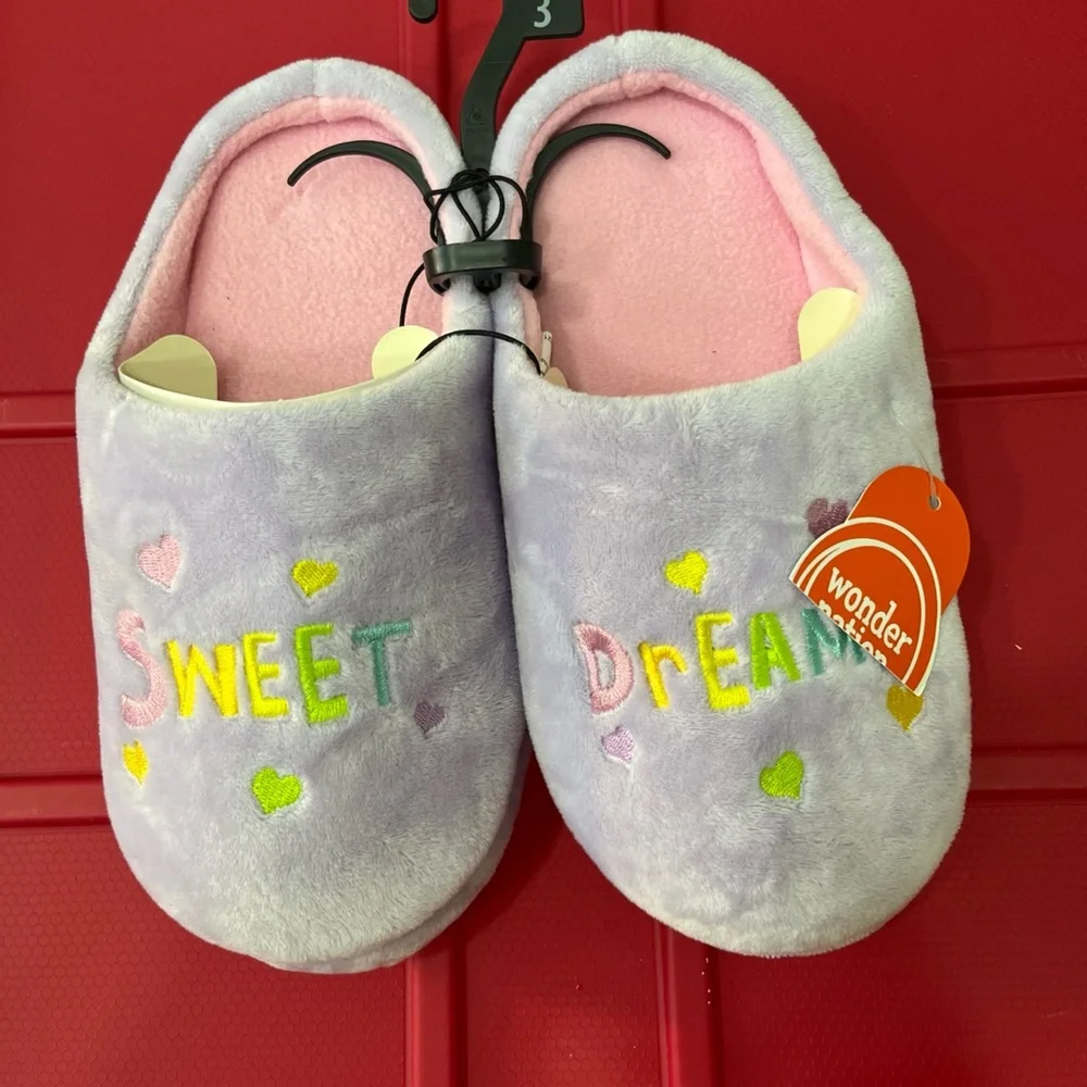 Wonder Nation Lavender Slippers‎ with Embroidered Hearts